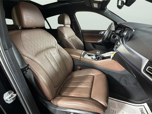 Used 2022 BMW X6 xDrive40i w/ Executive Package image 51
