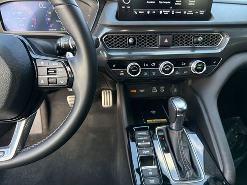 Used 2024 Acura Integra A-Spec image 16