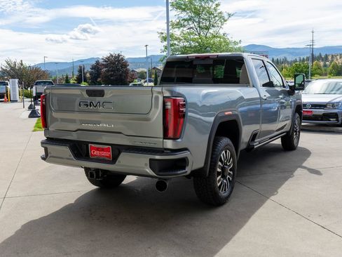 New 2026 GMC Sierra 3500 Denali Ultimate AWD/4WD image 7