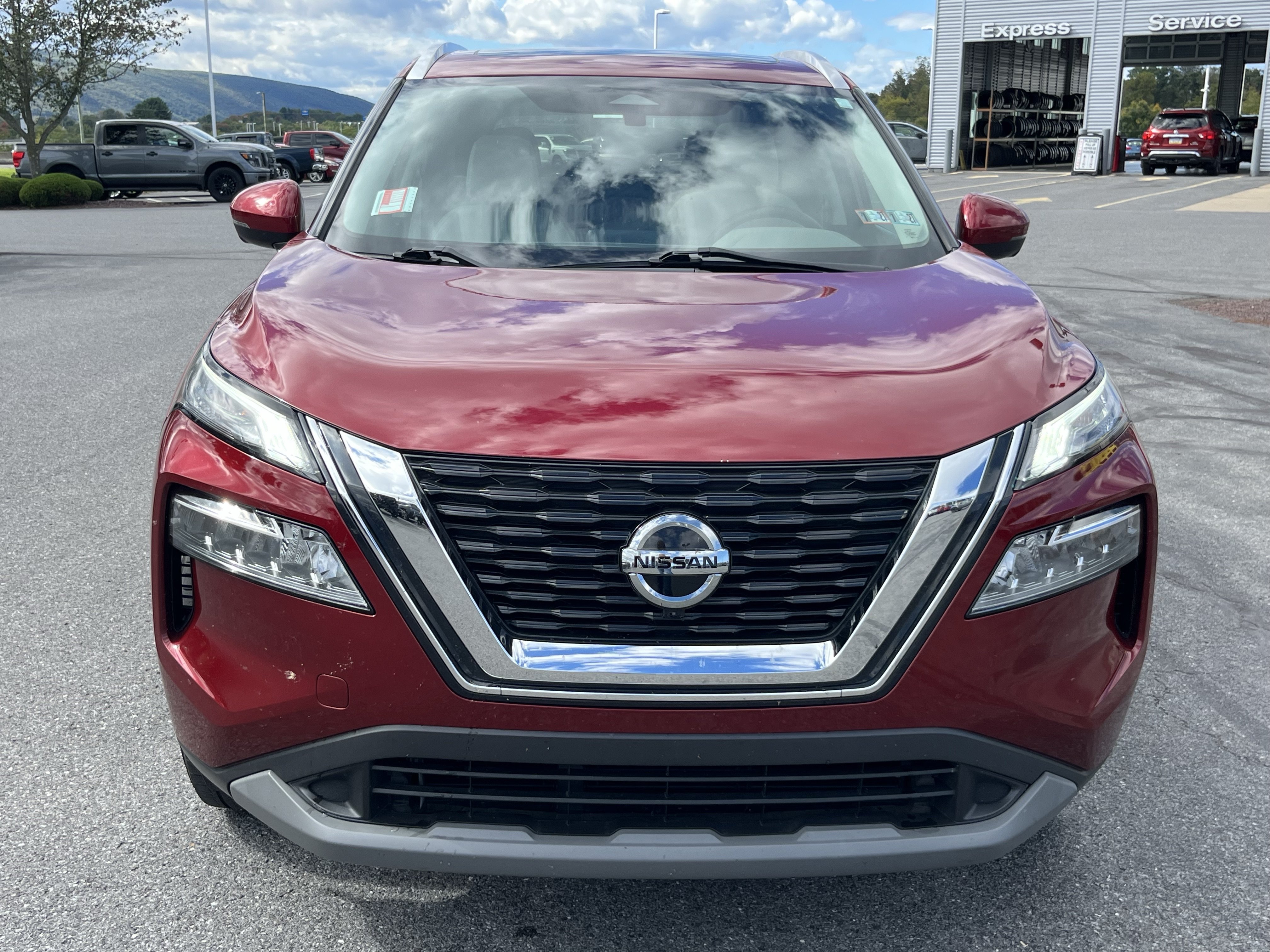 Used 2021 Nissan Rogue SV w/ Premium Package AWD/4WD image 10