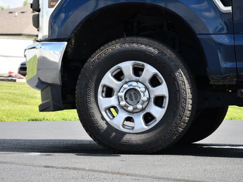 Used 2019 Ford F250 XL w/ Power Equipment Group AWD/4WD image 12