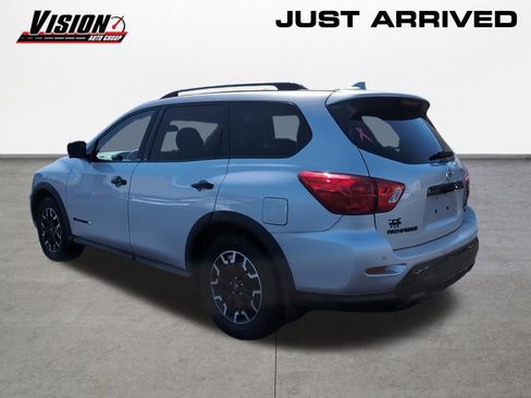 Used 2020 Nissan Pathfinder SL AWD/4WD image 3