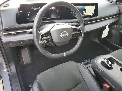 Certified 2023 Nissan Ariya FWD image 9