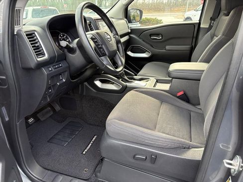 Certified 2023 Nissan Frontier SV w/ Technology Package image 16