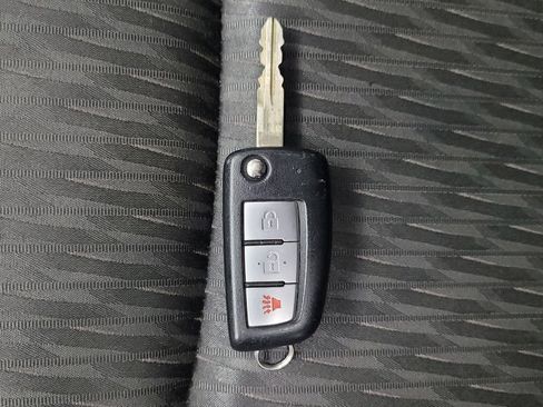 Used 2020 Nissan Rogue S AWD/4WD image 32