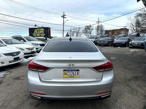 Used 2016 Hyundai Genesis 3.8 w/ Option Group 02 image 10