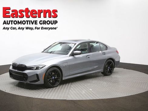 Used 2023 BMW 330e w/ M Sport Package image 58