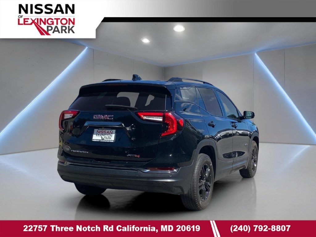Used 2023 GMC Terrain AT4 AWD/4WD image 4