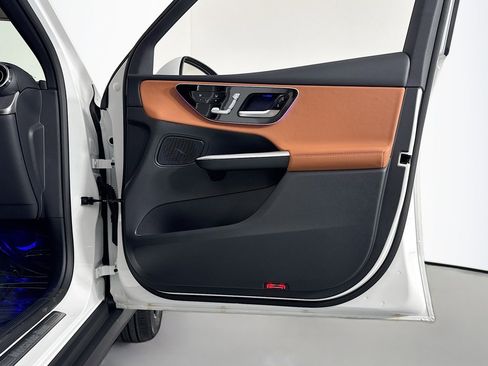 New 2026 Mercedes-Benz GLC 300 image 23