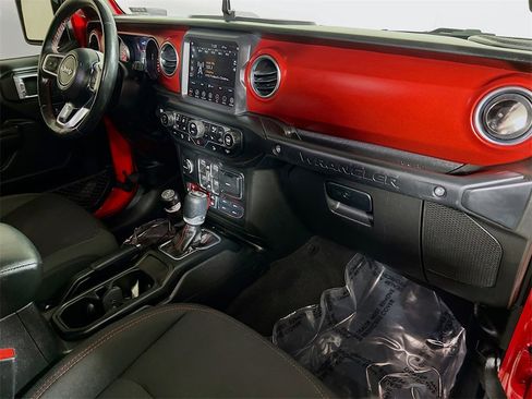 Used 2021 Jeep Wrangler Unlimited Rubicon image 25