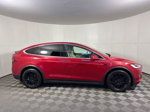 Used 2020 Tesla Model X Long Range image 6