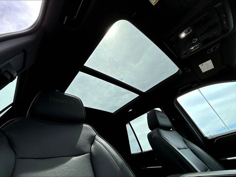 Used 2023 Chevrolet Tahoe High Country image 22