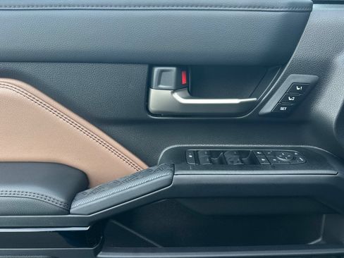 New 2026 Toyota 4Runner Limited AWD/4WD image 10