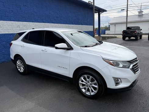 Used 2019 Chevrolet Equinox LT w/ Driver Convenience Package image 3