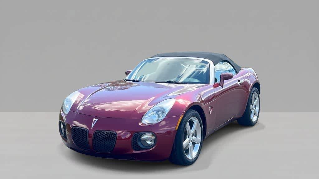 Used 2009 Pontiac Solstice GXP RWD image 1