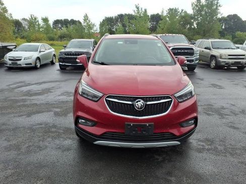 Used 2019 Buick Encore Essence w/ Experience Buick Package AWD/4WD image 2