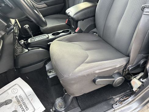 Used 2017 Jeep Wrangler Unlimited Sport w/ Quick Order Package 24S image 22