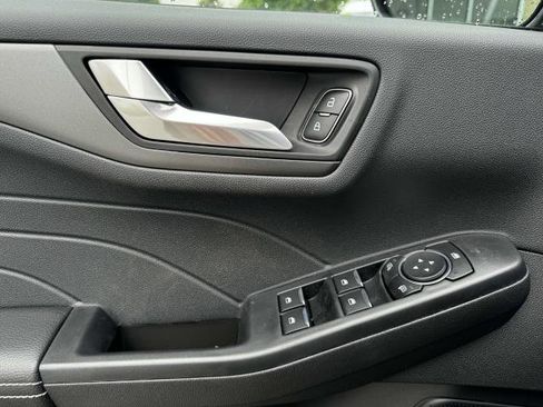 New 2025 Ford Escape Base image 12