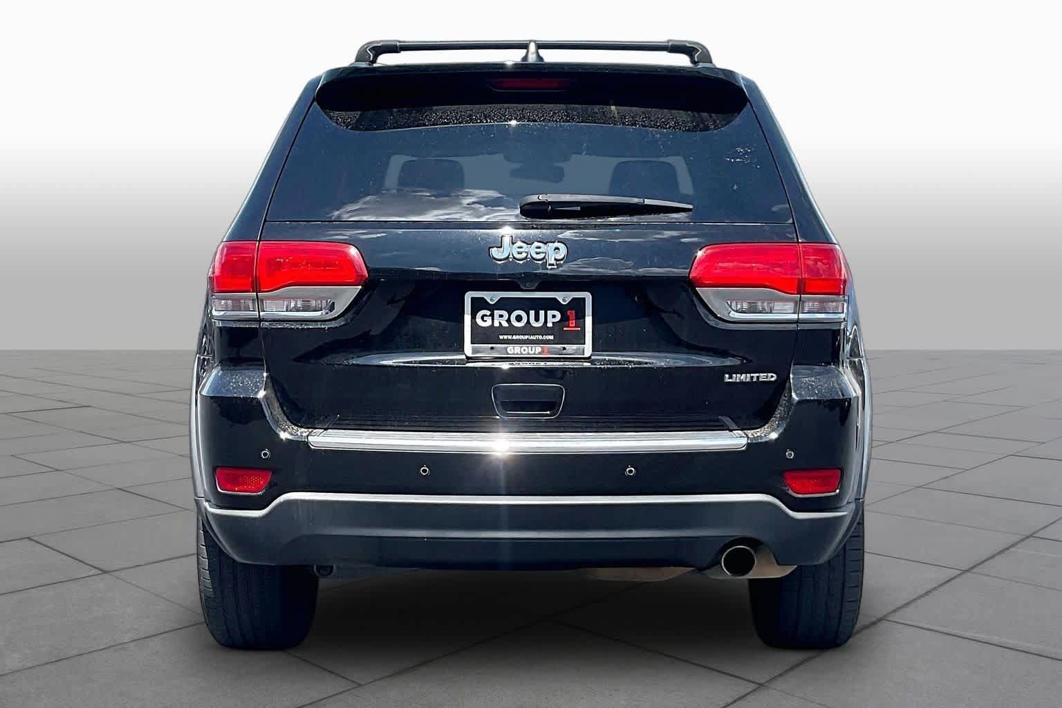 Used 2017 Jeep Grand Cherokee Limited RWD image 5