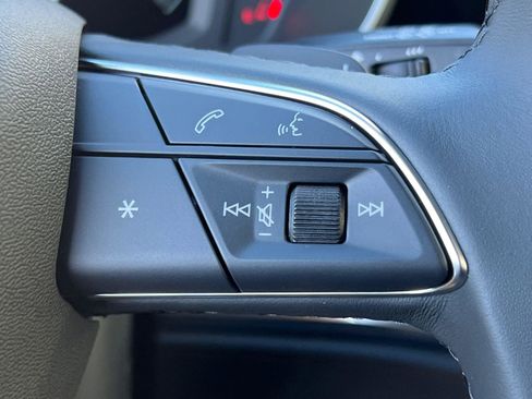 New 2025 Audi Q3 2.0T Premium image 19