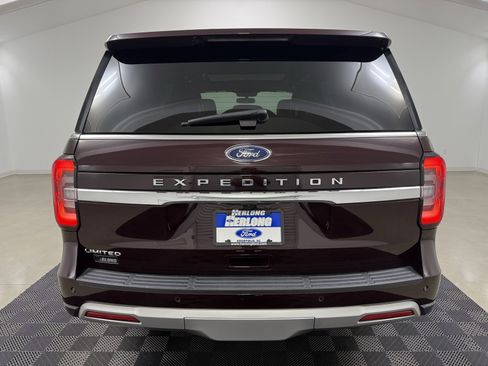 Used 2024 Ford Expedition Limited image 6
