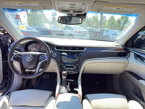 Used 2013 Cadillac XTS Platinum FWD image 21