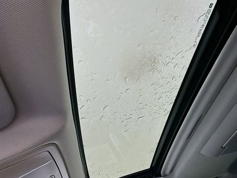 Used 2016 Chevrolet Tahoe LTZ image 23