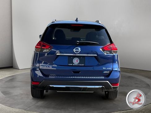 Used 2017 Nissan Rogue SL AWD/4WD image 6