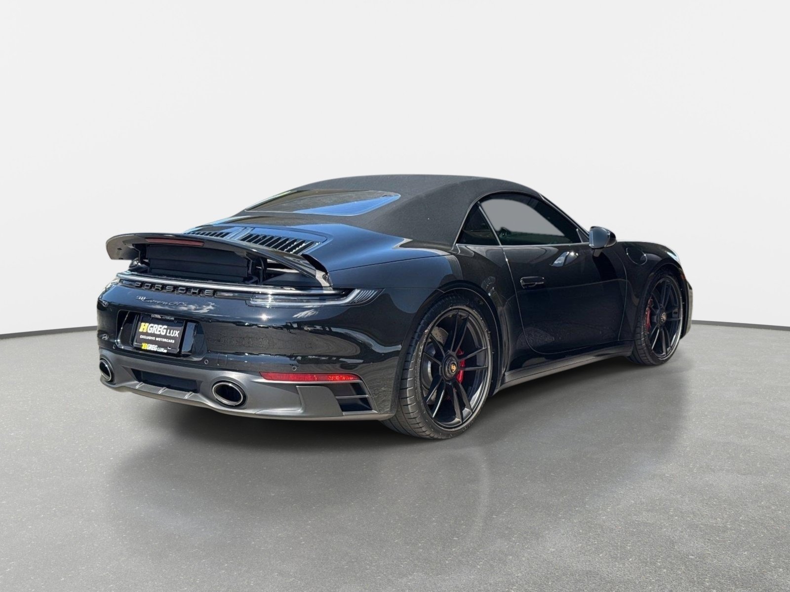 Used 2022 Porsche 911 Cabriolet image 3