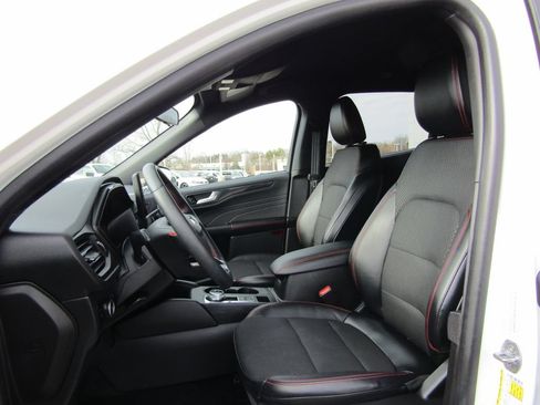 Used 2023 Ford Escape ST-Line Select w/ Tech Pack #2 AWD/4WD image 12
