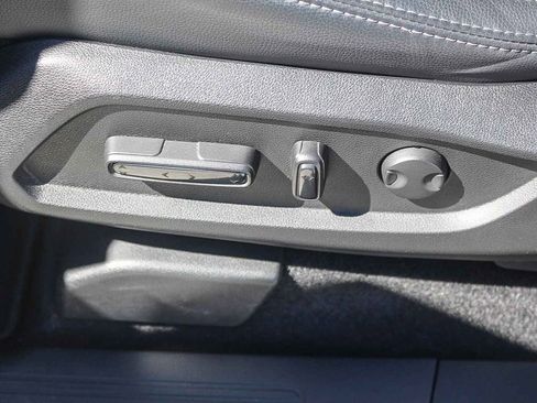 Used 2023 Honda Pilot Touring image 22