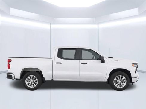 Used 2024 Chevrolet Silverado 1500 Custom RWD image 11