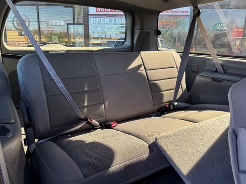 Used 2005 Ford Excursion XLT AWD/4WD image 16