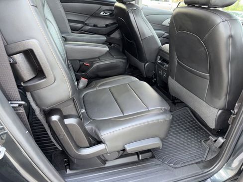 Used 2019 Chevrolet Traverse RS image 24