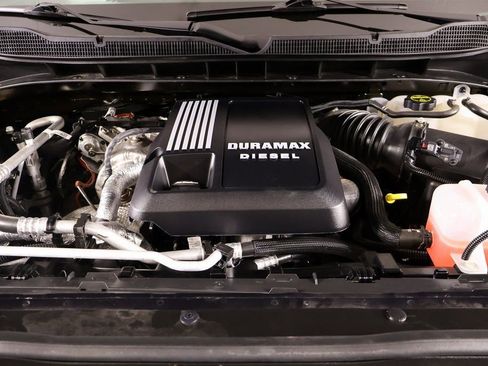 Used 2024 Chevrolet Silverado 1500 Custom Trail Boss w/ Dark Appearance Package image 18