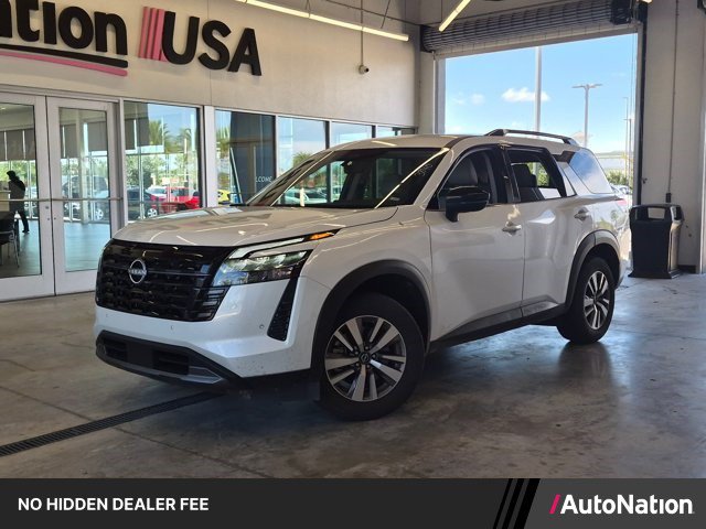 Used 2026 Nissan Pathfinder SL FWD image 1