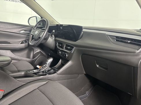 Used 2024 Buick Encore GX Preferred w/ Comfort Package FWD image 27