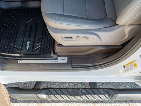 Used 2022 Chevrolet Silverado 2500 LTZ w/ LTZ Texas Edition image 18