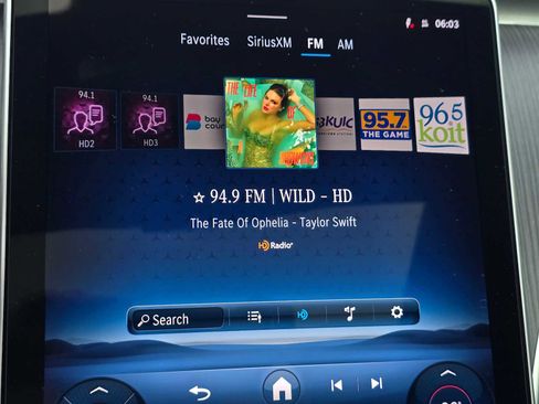 Used 2025 Mercedes-Benz C 300 C 300 image 28