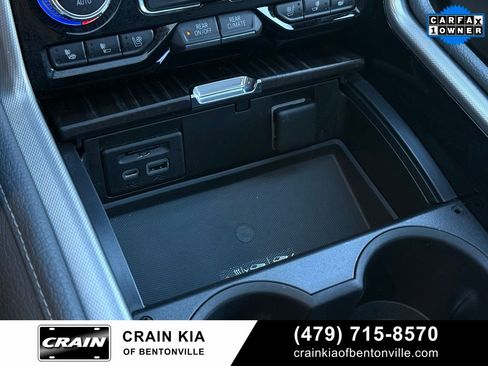 Used 2021 GMC Yukon Denali w/ Denali Premium Package image 19