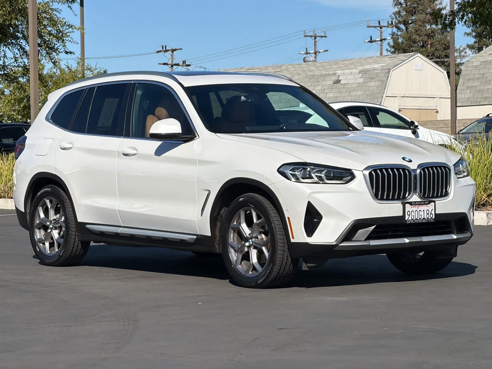 Used 2023 BMW X3 xDrive30i w/ Premium Package AWD/4WD image 5