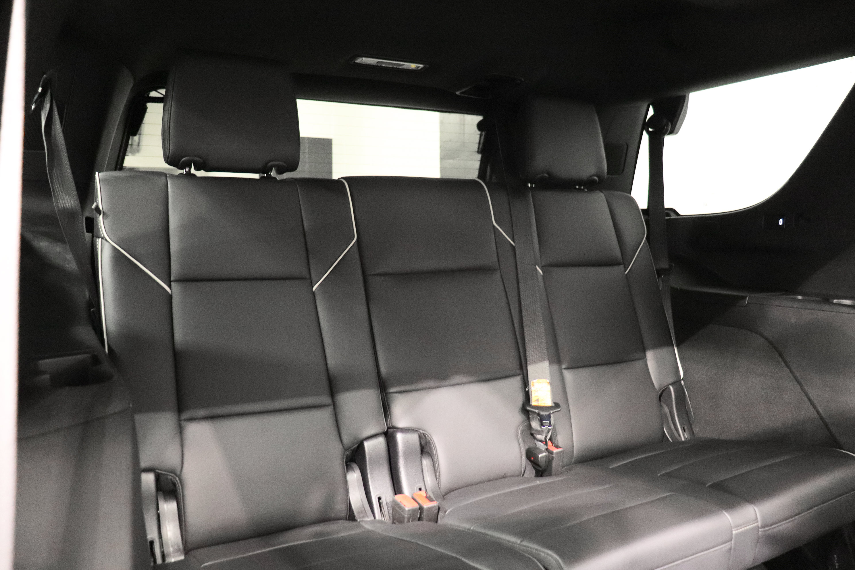 Used 2023 Cadillac Escalade Premium Luxury AWD/4WD image 20