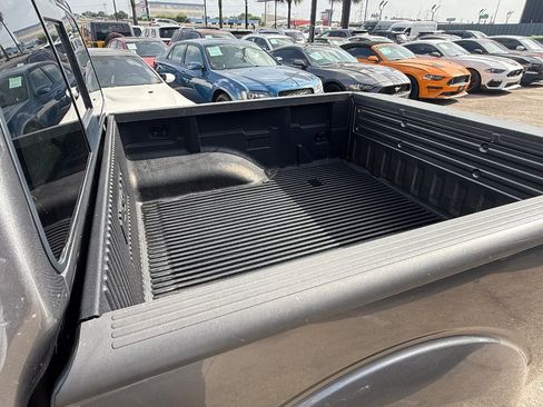 Used 2019 Nissan Frontier SV RWD image 11