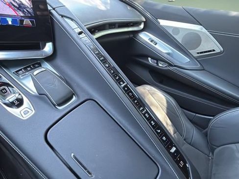 Used 2024 Chevrolet Corvette Stingray Preferred Cpe w/ Battery Protection Package RWD image 28
