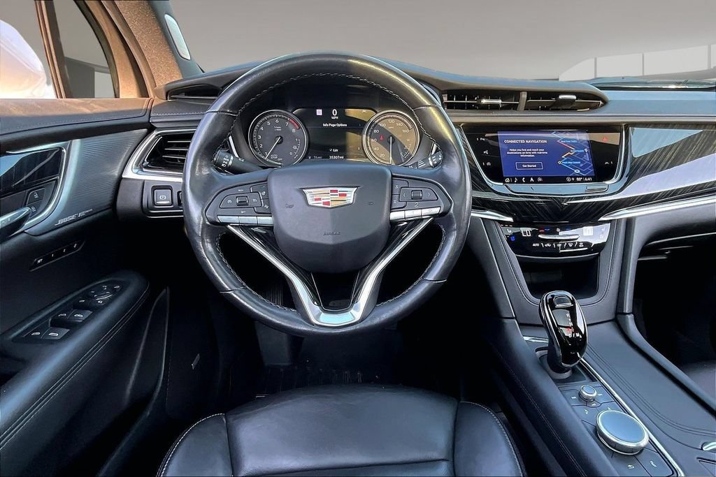 Used 2021 Cadillac XT6 Premium Luxury FWD image 5