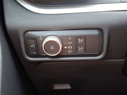 Used 2021 Ford Explorer XLT w/ Equipment Group 202A image 25