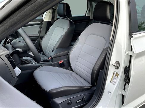 New 2026 Volkswagen Jetta SE image 19