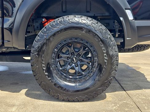 Used 2025 Ford F150 Raptor AWD/4WD image 13