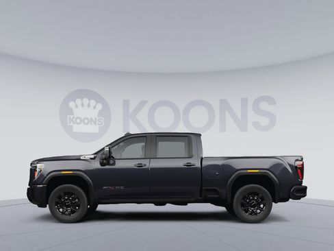 Used 2025 GMC Sierra 2500 AT4X AWD/4WD image 2