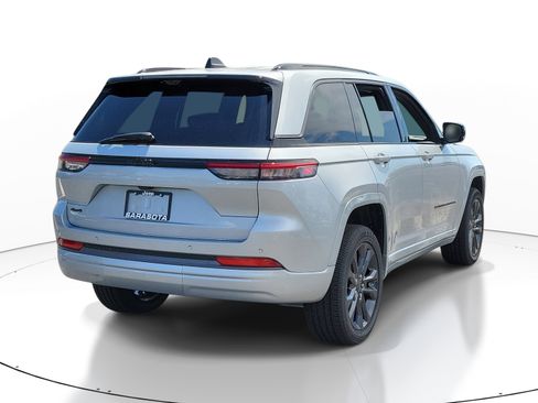 New 2026 Jeep Grand Cherokee Limited AWD/4WD image 6